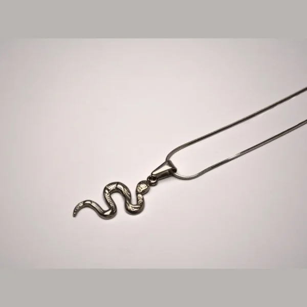 Serpent Pandent (Silver)